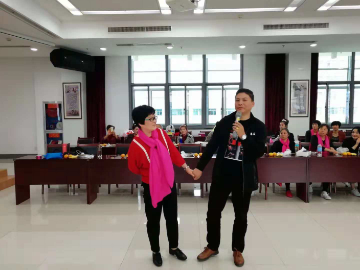 “粉红十月”纪念活动：涅槃重生，遇见更好的自己415.png